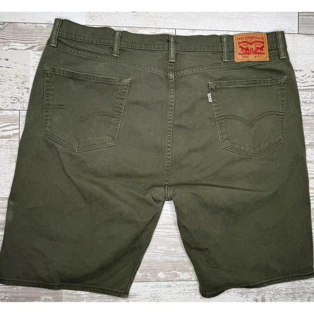 Levis 505 Denim Shorts Mens 42 Green 10 Inseam Bermuda Casual Zip Fly 5 Pocket